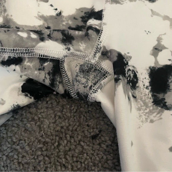 Balance Collection Black & White Marble Bike Shorts size L 7” Inseam - Picture 2 of 4